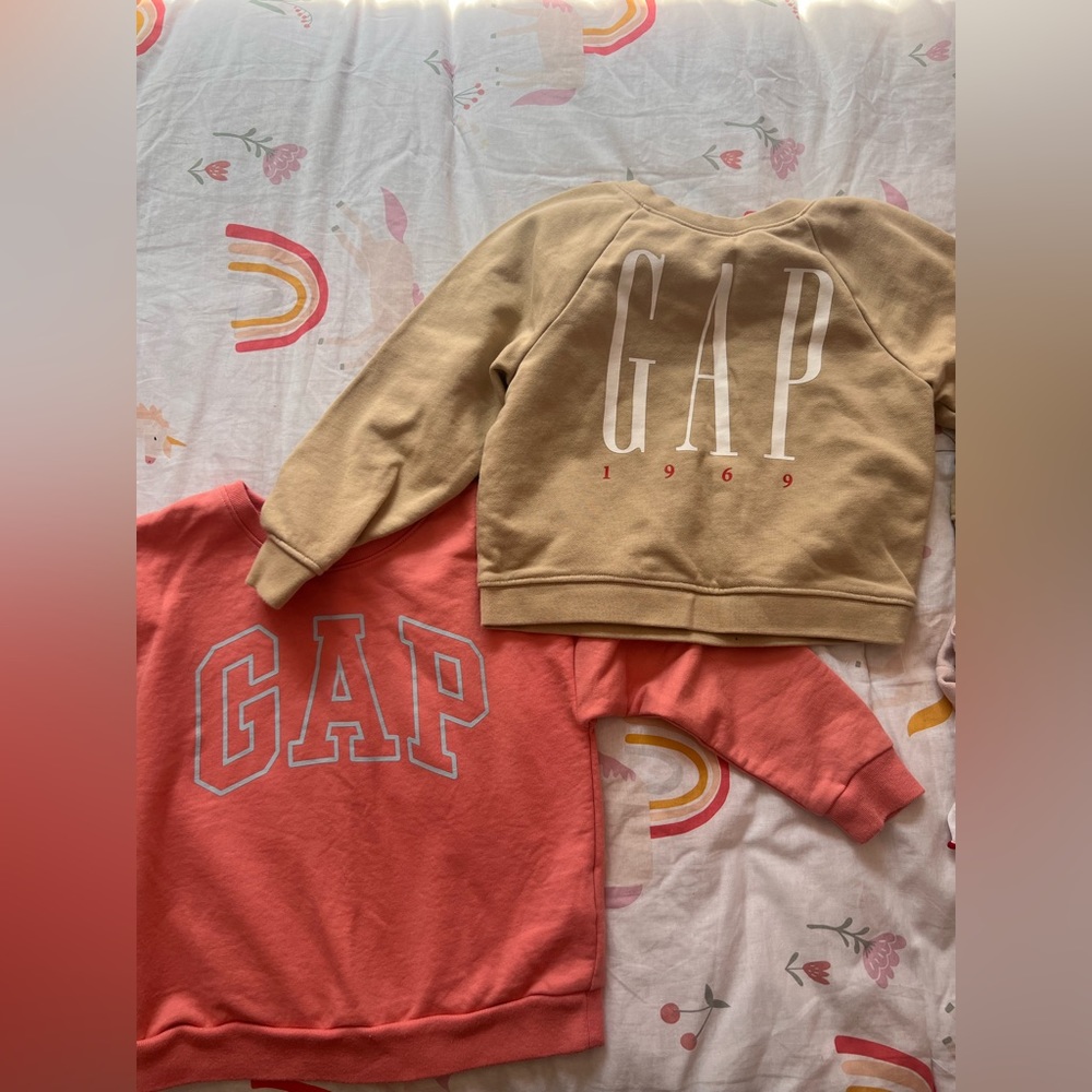 Gap crewneck bundle 5t